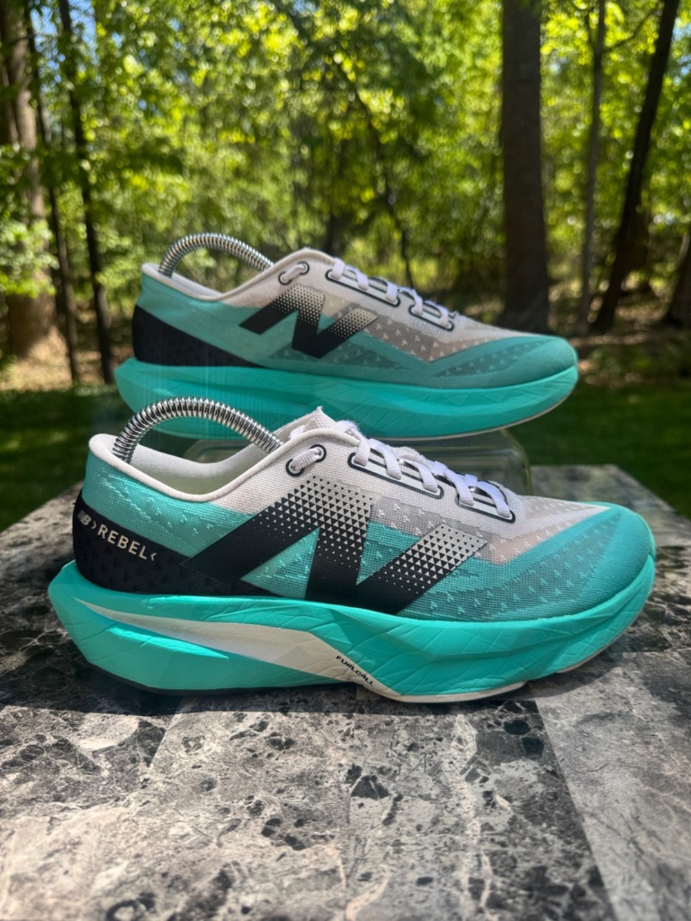 Womens 8.5  Balance FuelCell SuperComp Elite v4 running shoes Cyber/Jade